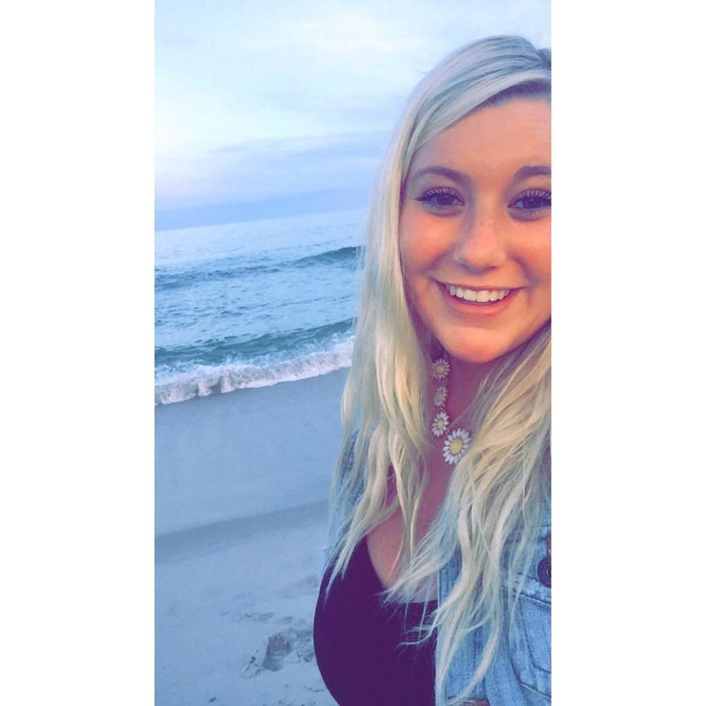 Meet your Posher, Leana